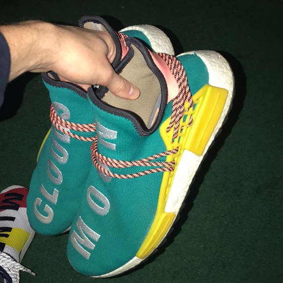 Human Races Size 9.5 - Picture 3 of 3